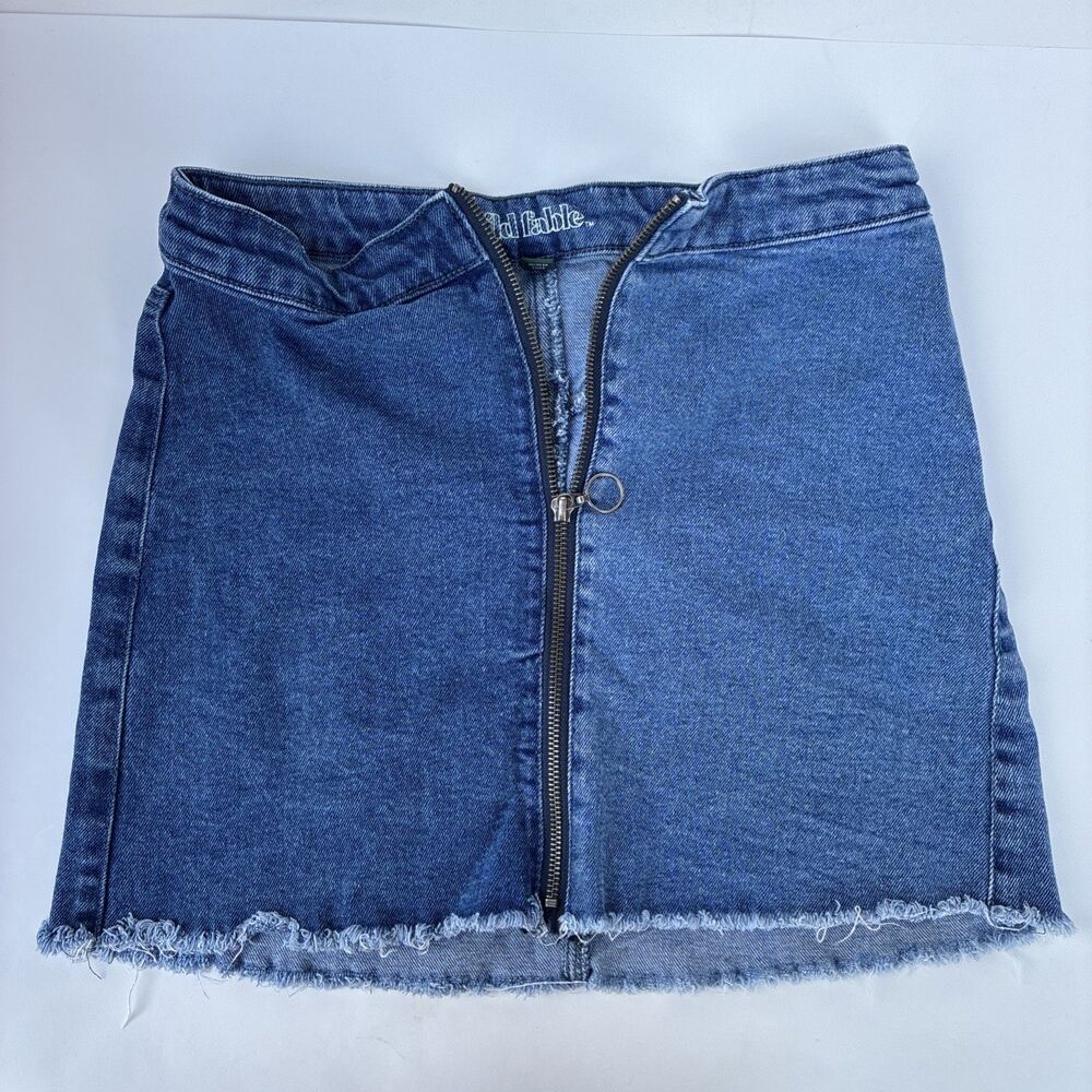 WILD FABLE Target 2 Toned Denim Mini Skirt Raw‎ Ring Zip - Women's Size 6